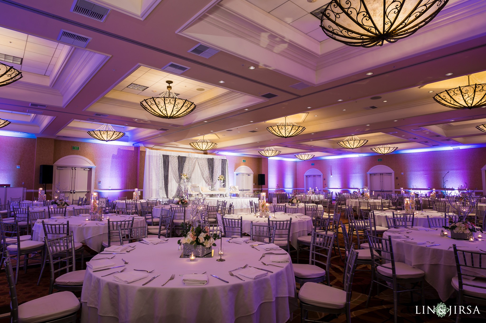 14-doubletree-anaheim-indian-fusion-wedding-reception-photography