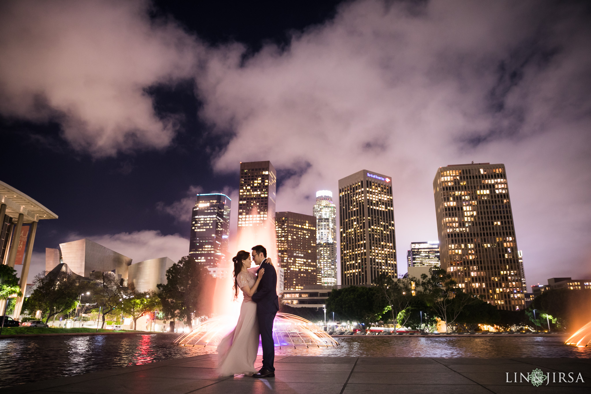 12-downtown-los-angeles-engagement-photography