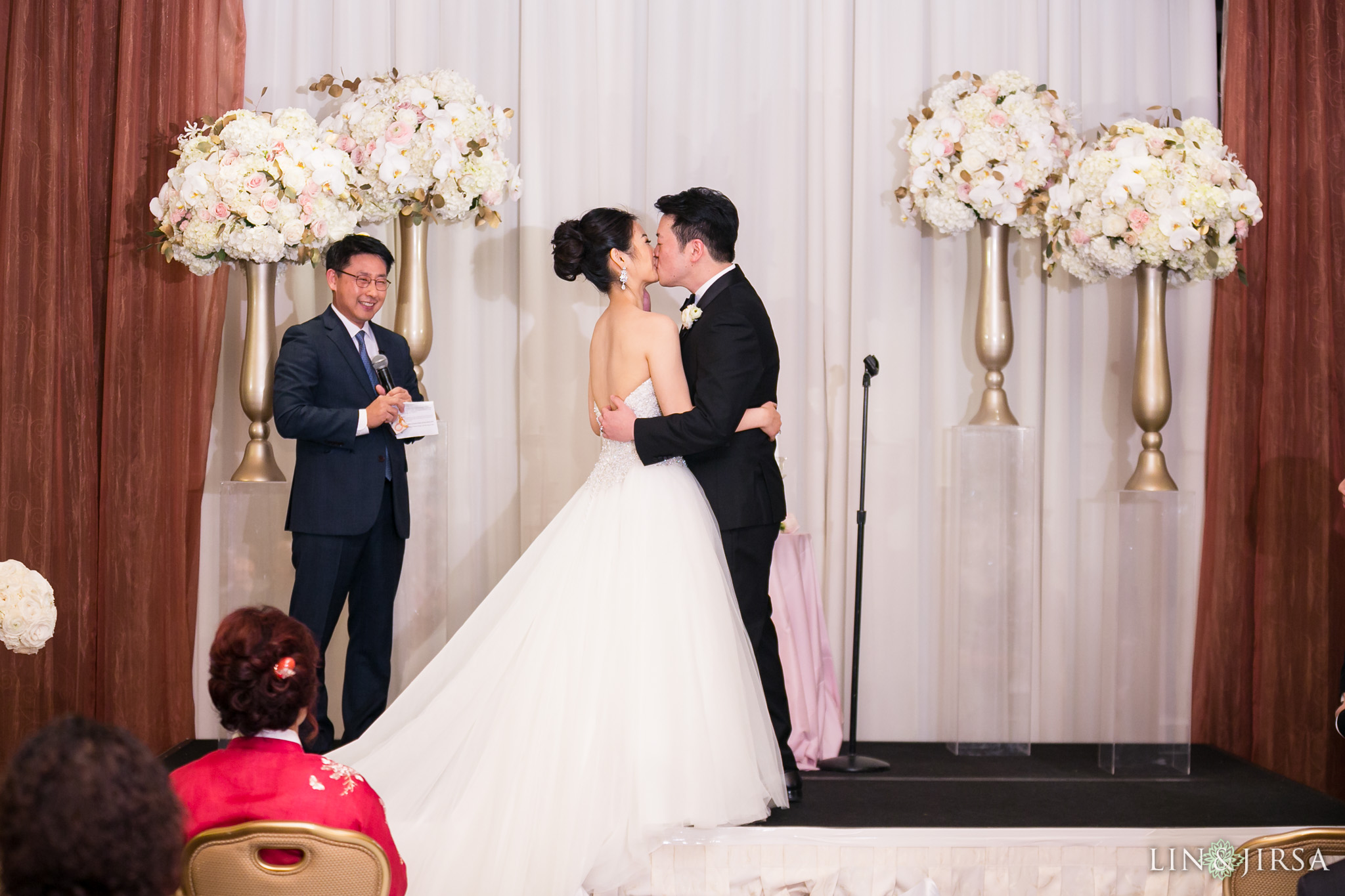 30-huntington-beach-hyatt-regency-korean-wedding-photography