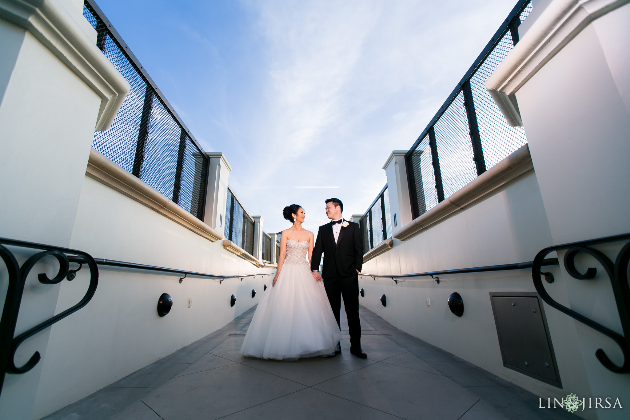 34-huntington-beach-hyatt-regency-korean-wedding-photography