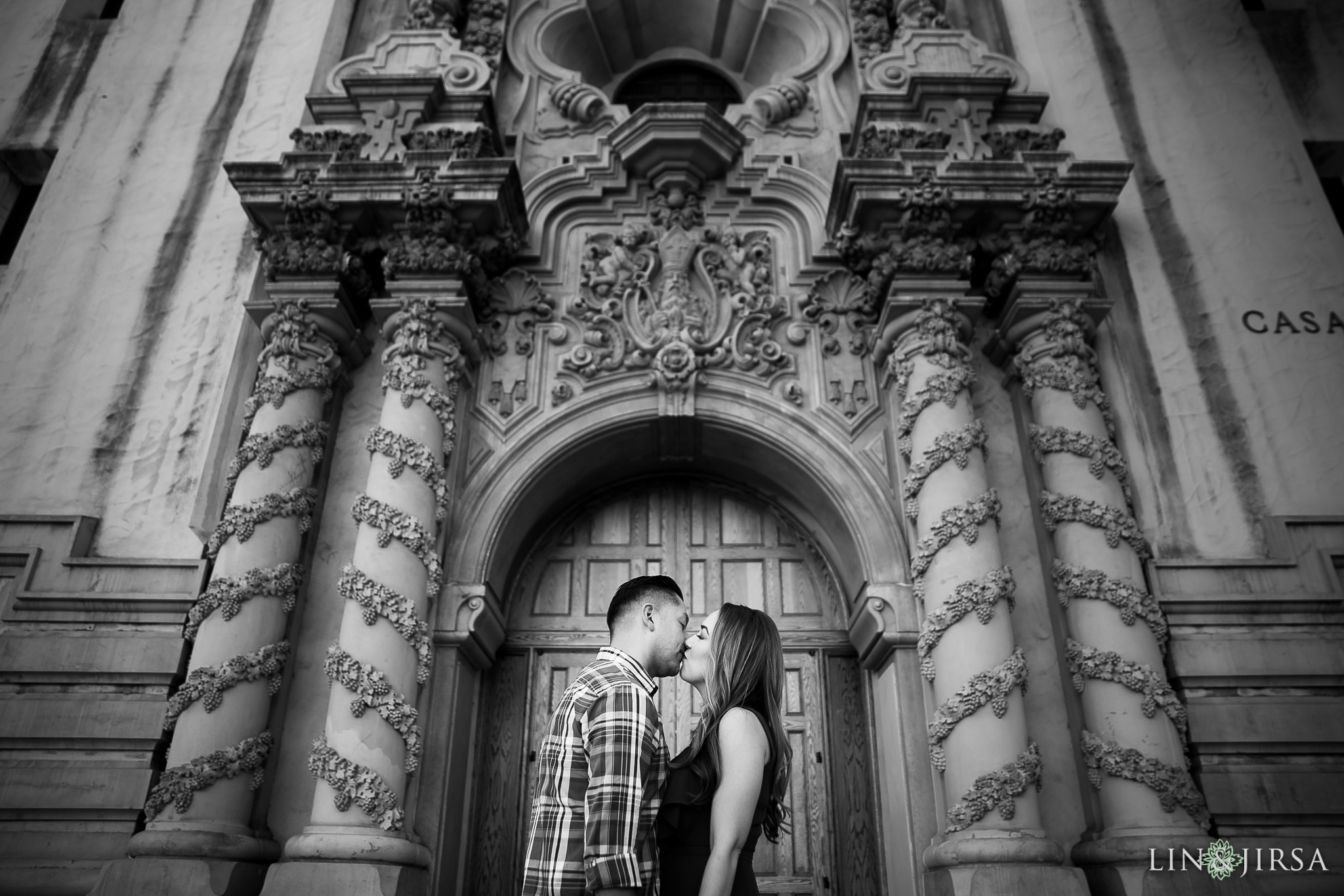 06-balboa-park-san-diego-engagement-photography