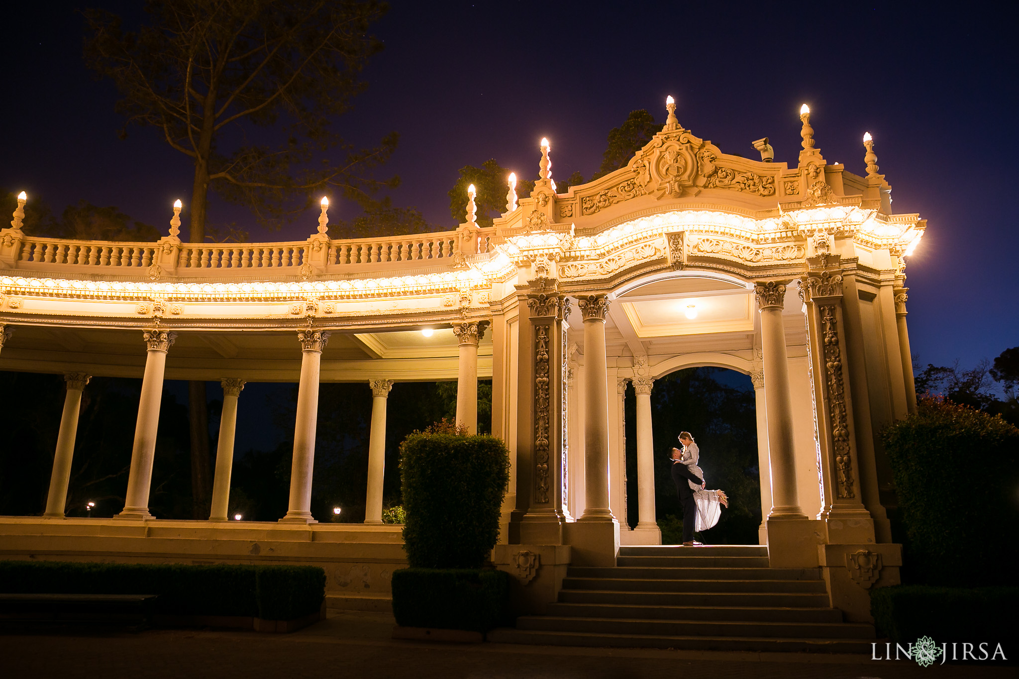 12-balboa-park-san-diego-engagement-photography