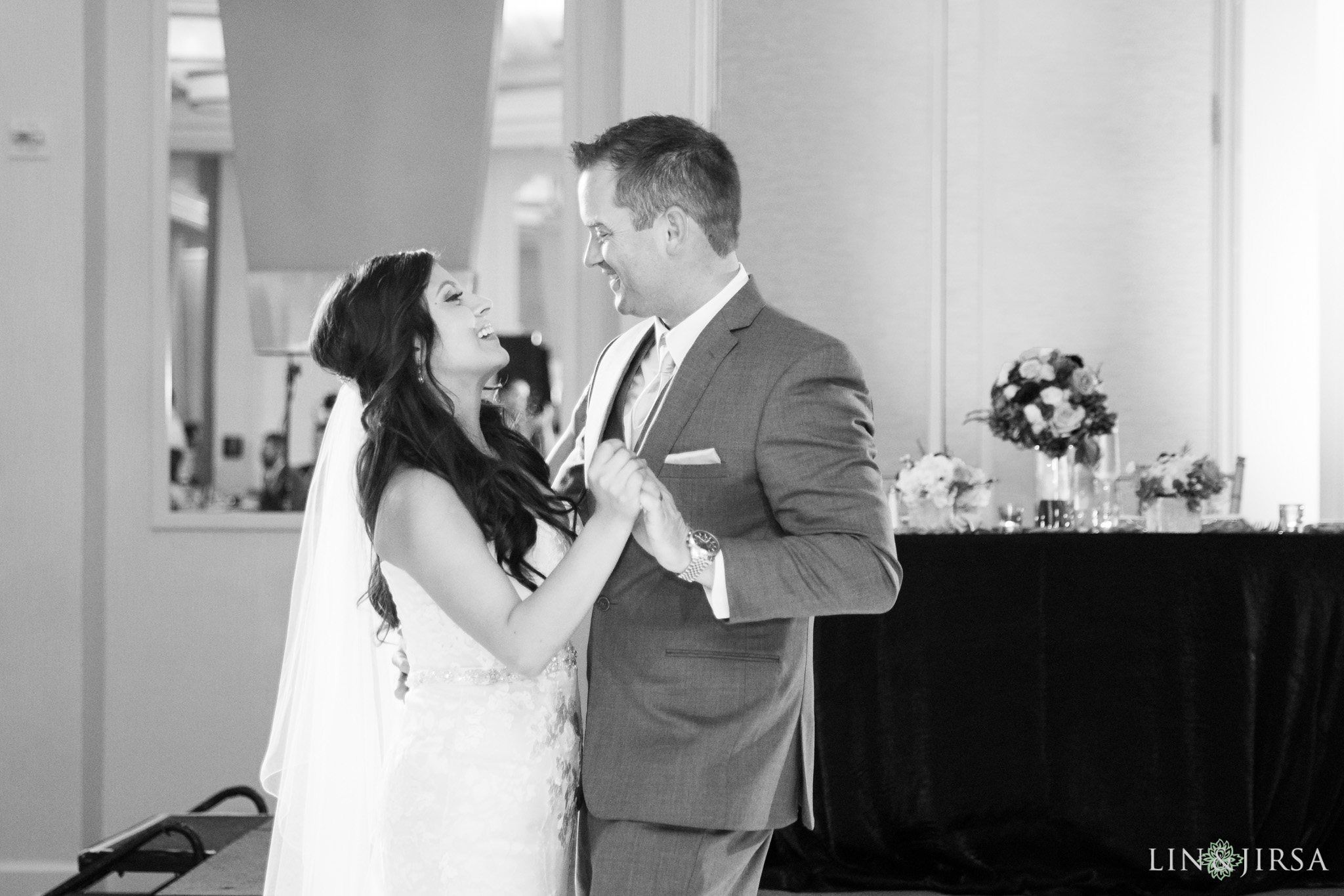 34-newport-beach-marriott-wedding-photography