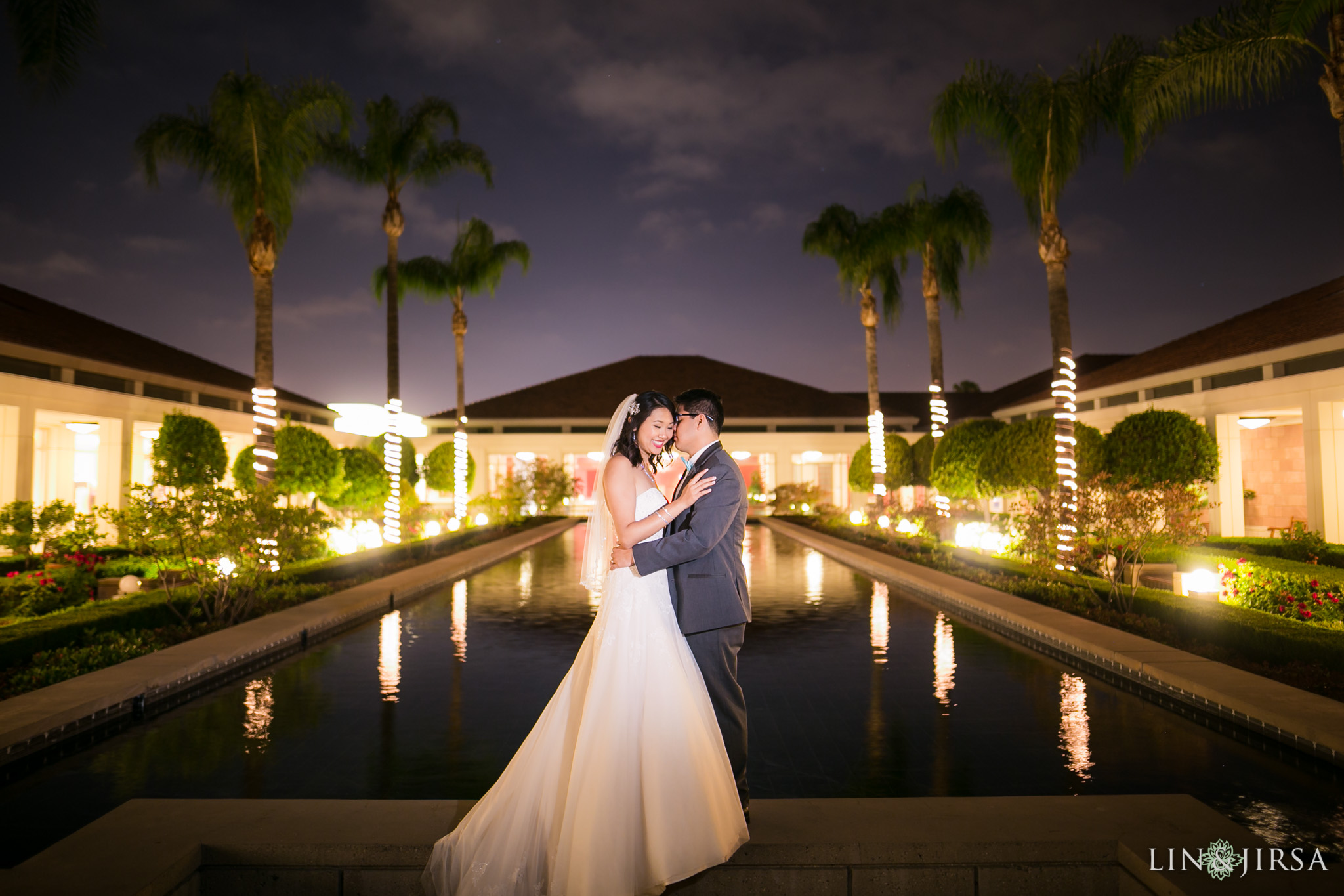 42-richard-nixon-libary-wedding-photography