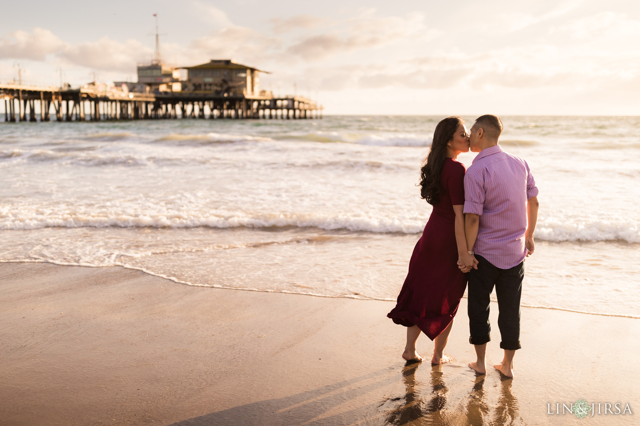 09 santa monica pier beach engagement photography