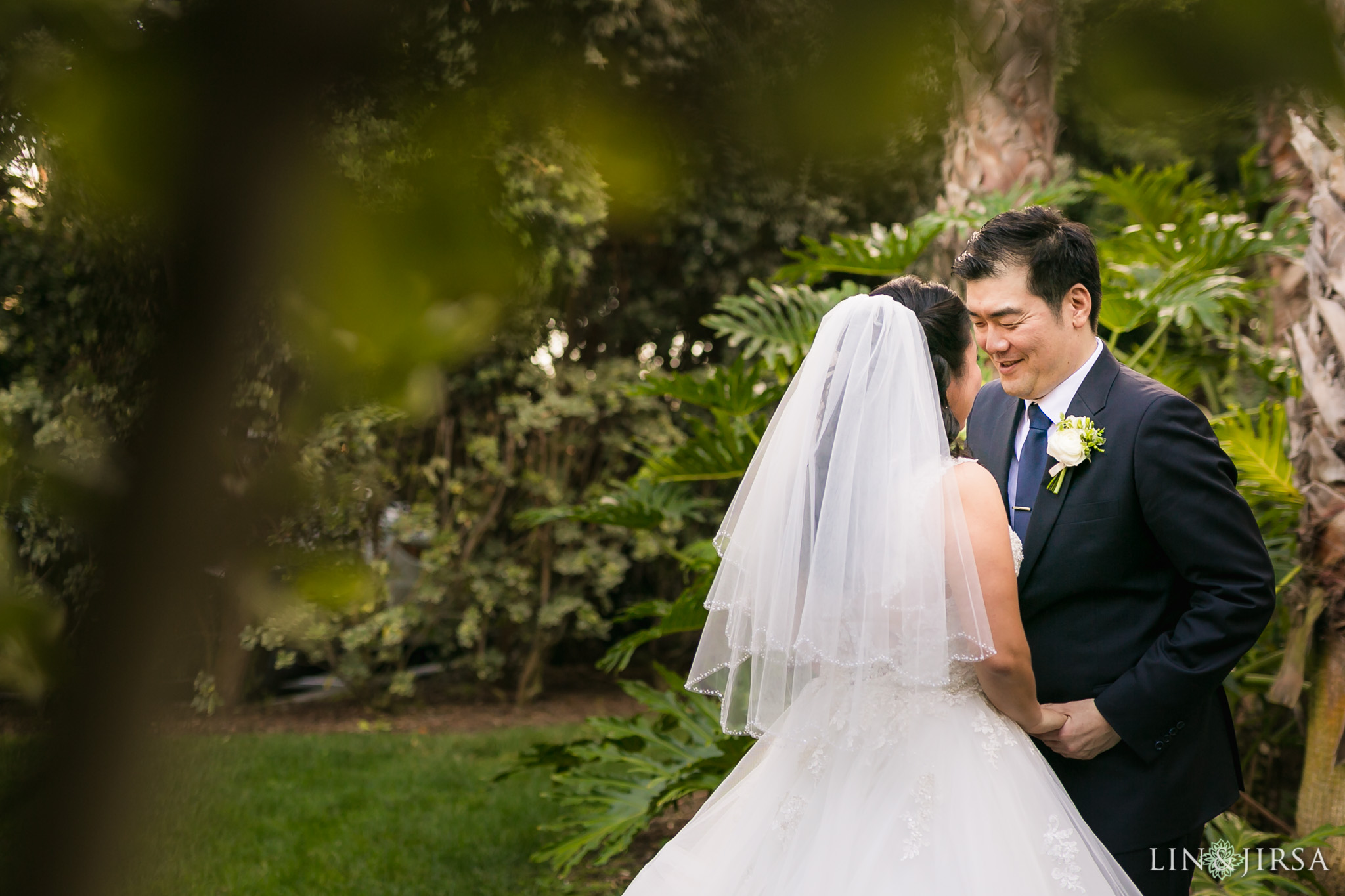 12 portofino hotel redondo beach first look wedding photography