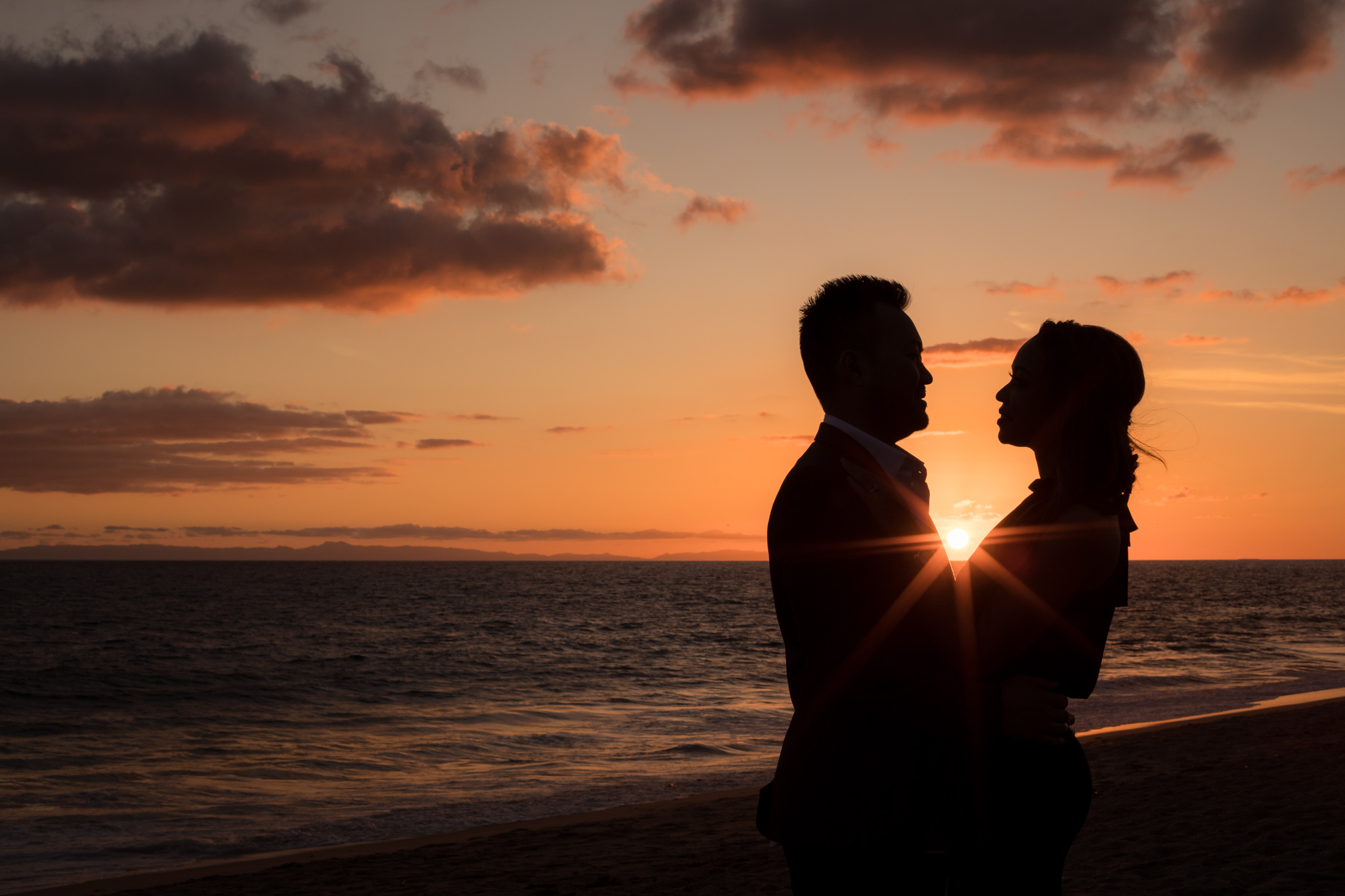 19 newport beach pier engagement photography