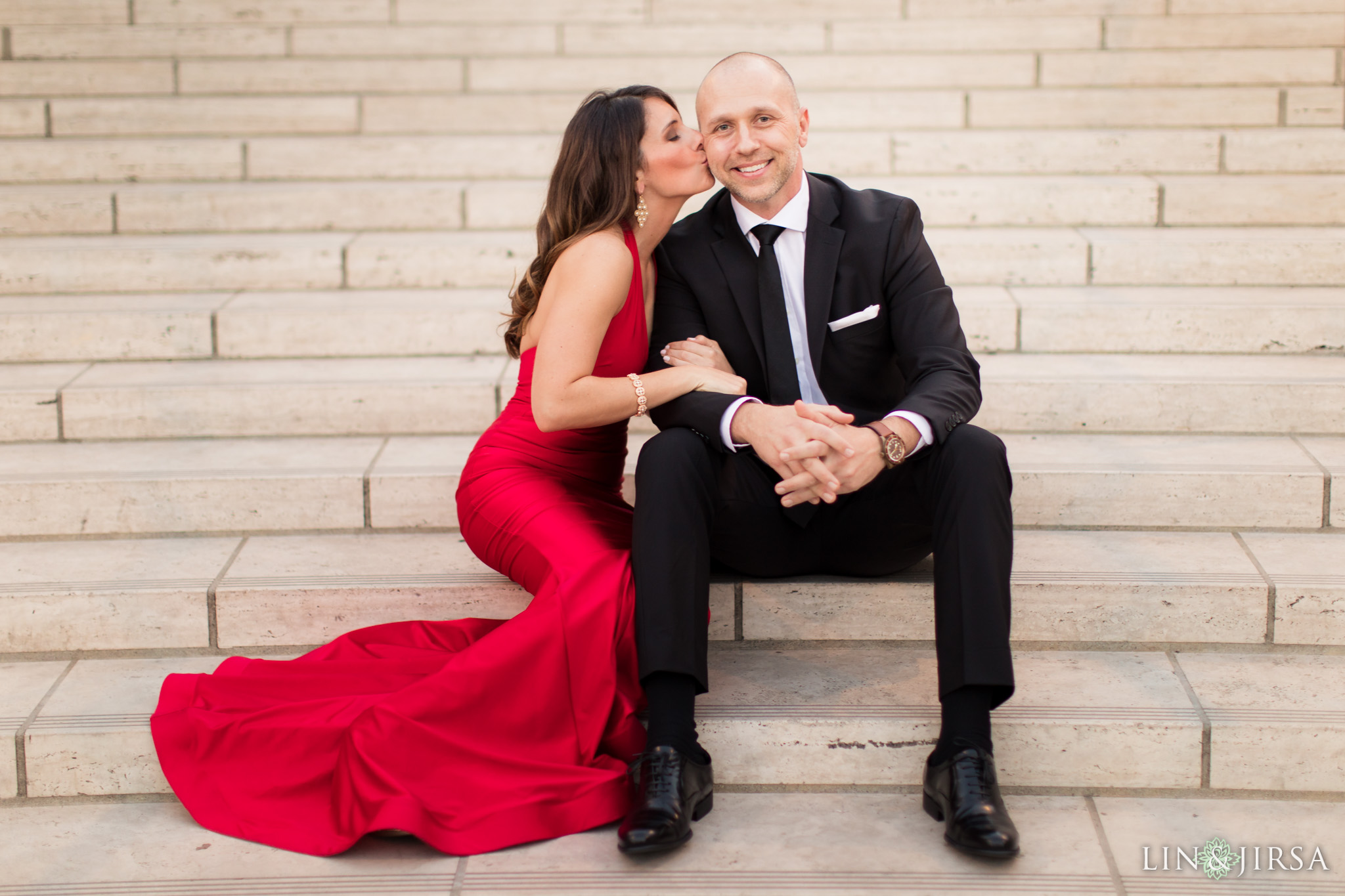 05 walt disney concert hall los angeles engagement photography