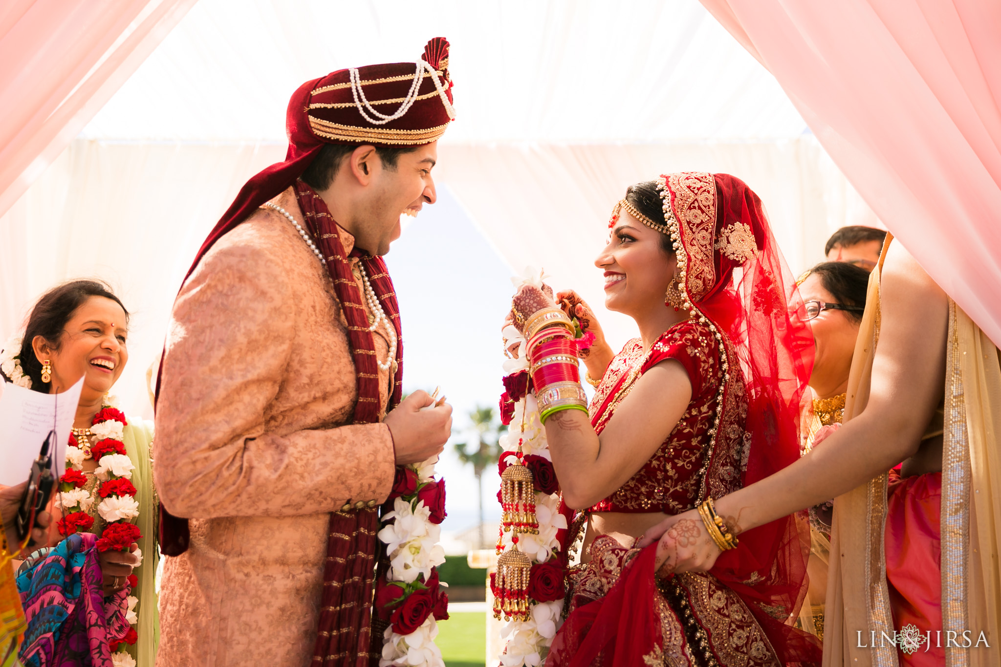 28 hilton waterfront huntington beach indian wedding ceremony photography