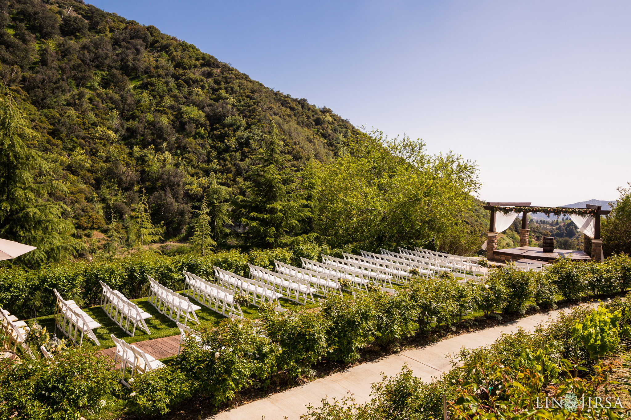 15 serendipity gardens oak glen wedding ceremony photography