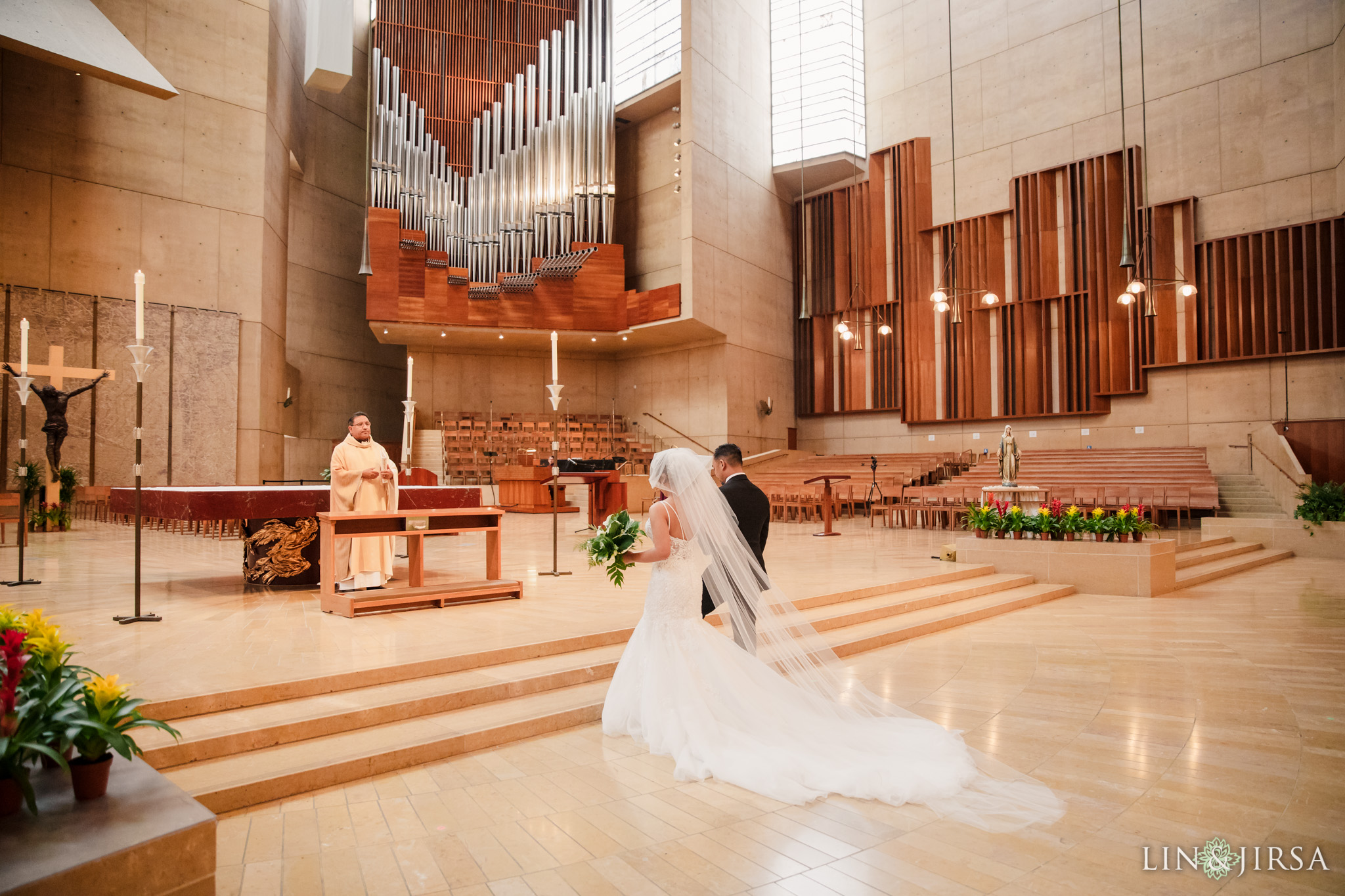 023 cathedral of our lady of angels los angeles wedding ceremony photography