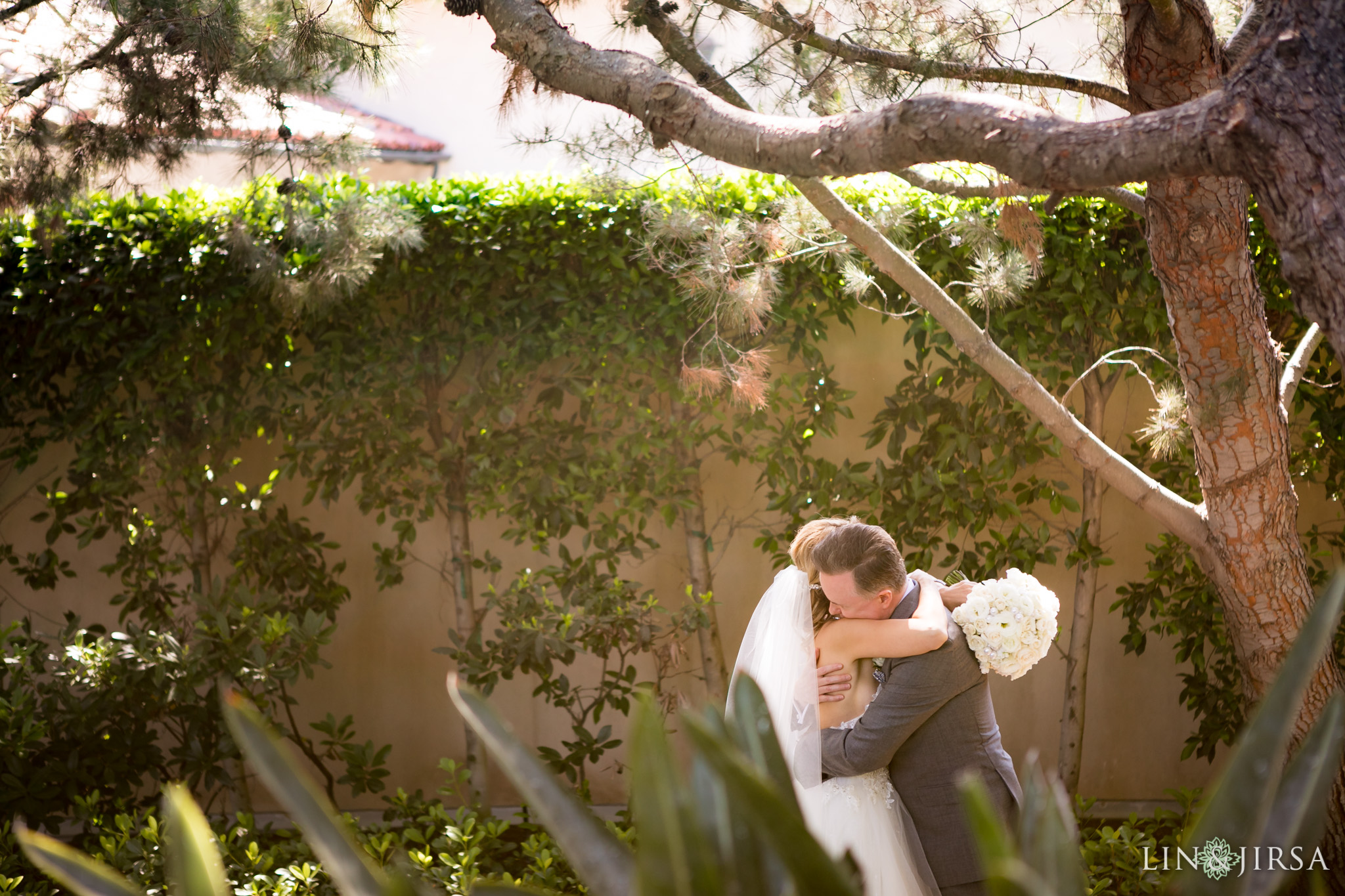 13 pelican hill resort newport coast first look wedding photography