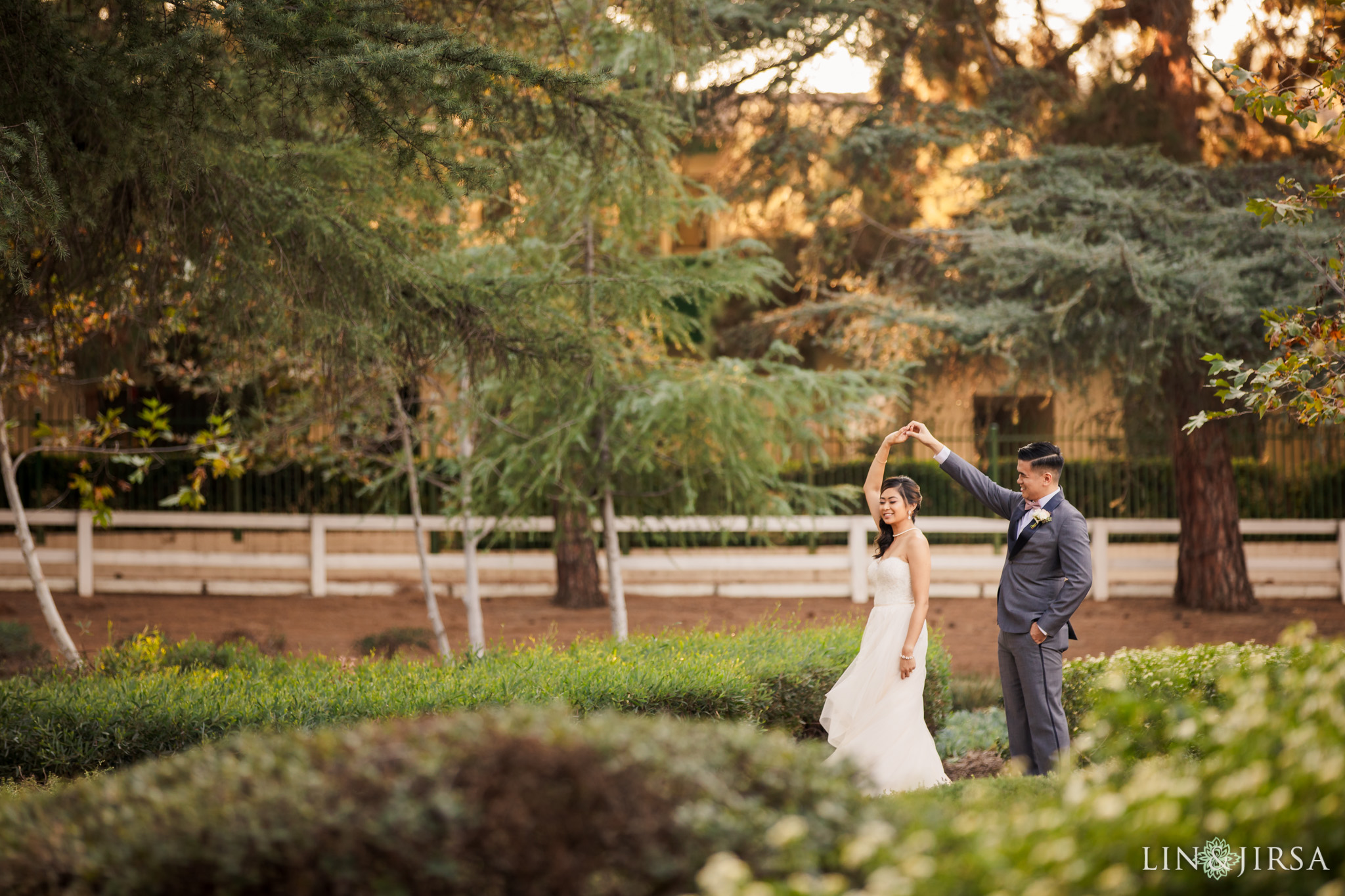 23 grandview ballroom glendale wedding photography