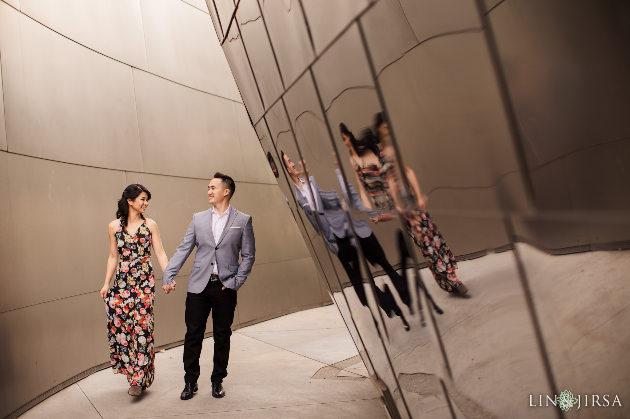 03 walt disney concert hall los angeles engagement photography