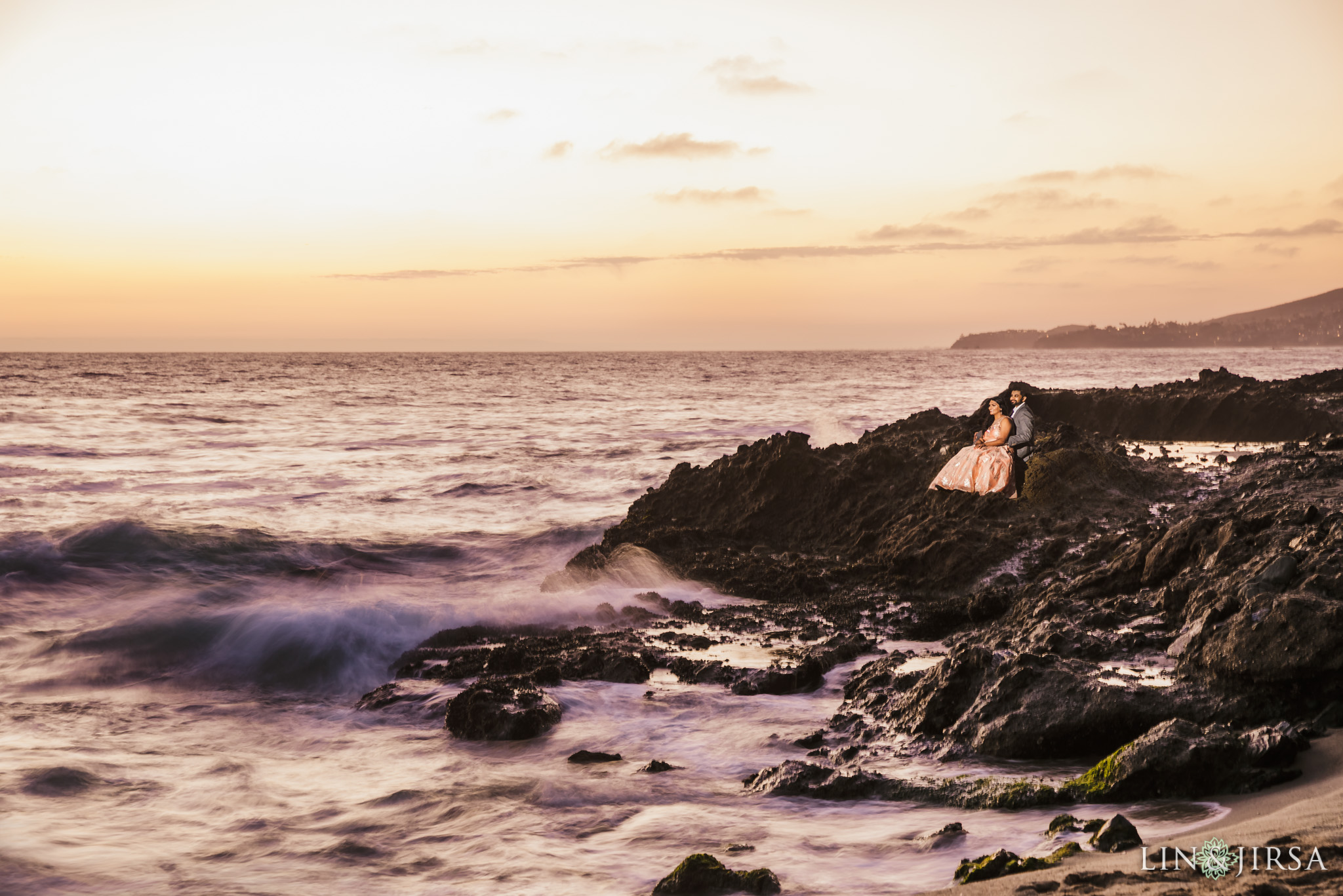 09 victoria beach indian couple engagement photography