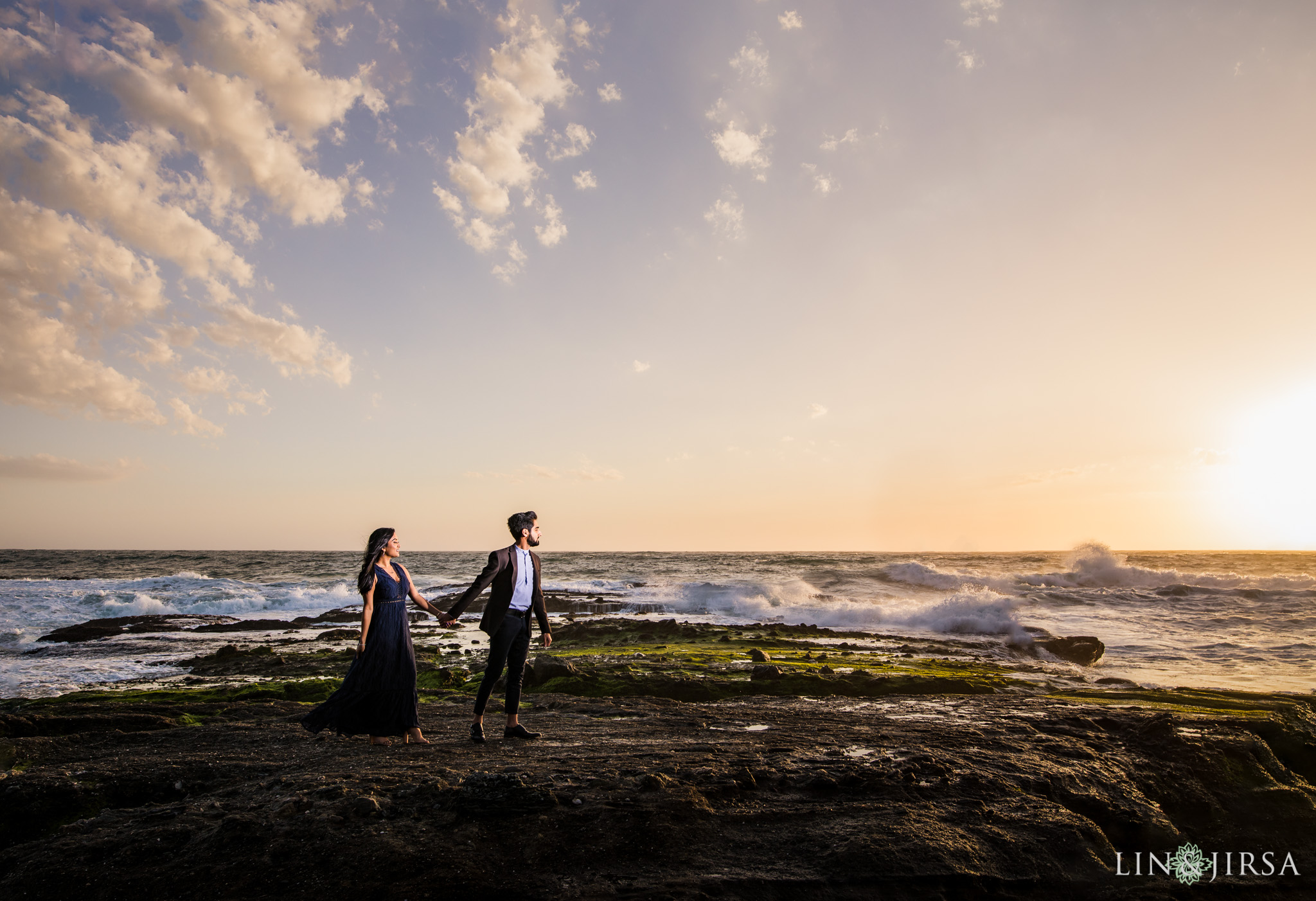 07 Victoria Beach Engagement Photography