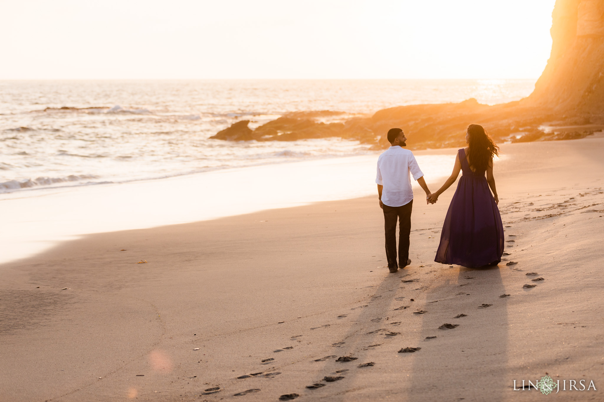 14 Victoria Beach Sunset Engagement Photographer