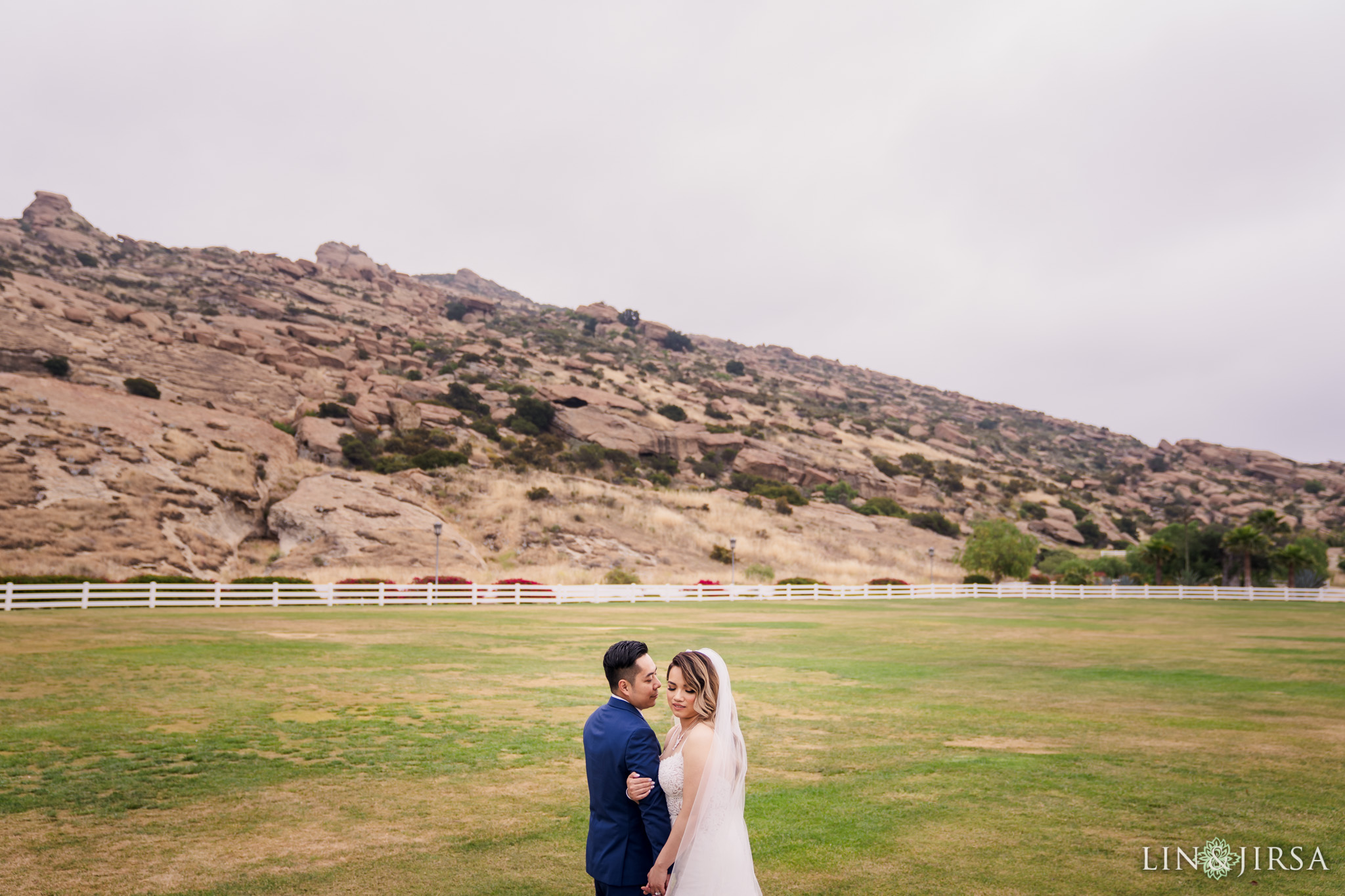 19 Hummingbird Nest Ranch Santa Susana Wedding Photography