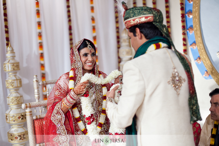 Https Www Linandjirsablog P 13292 Malibu Hindu Temple 24 Calabasas Malibu Hindu Temple Wedding Jpg