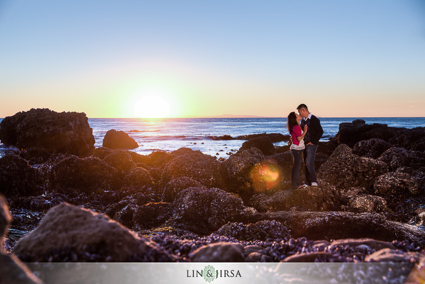 08-laguna-beach-engagement-photos