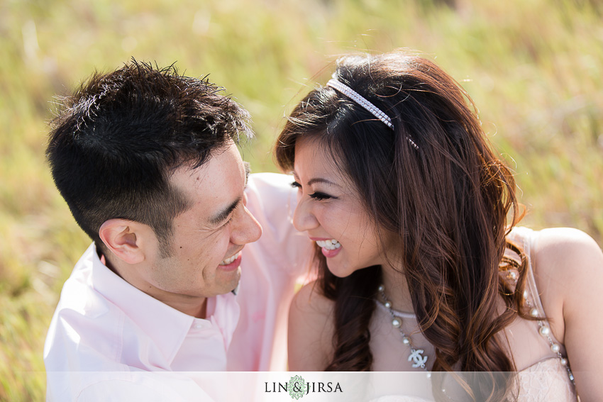 02-fun-engagement-photos