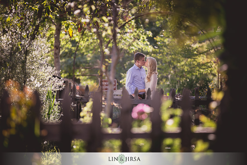 02-mission-san-juan-capistrano-engagement-photos