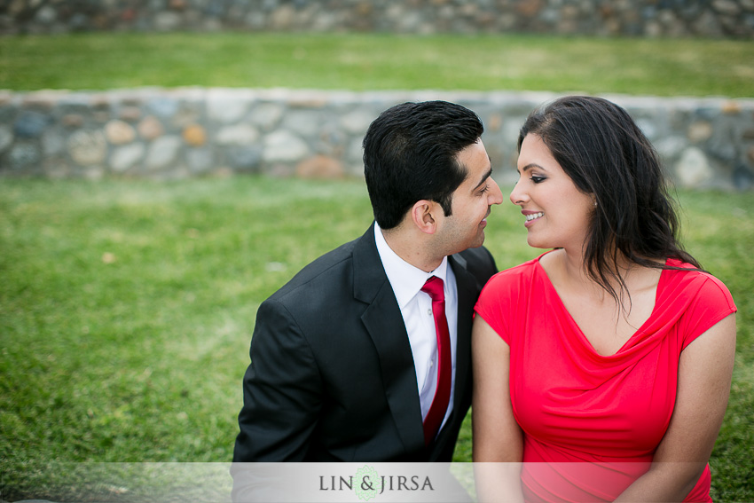03-fun-engagement-photos