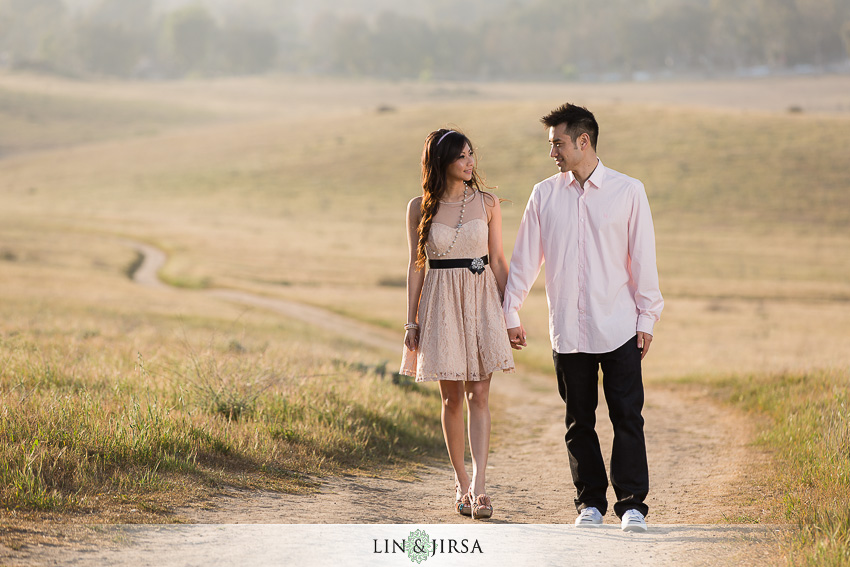 04-fun-engagement-photos