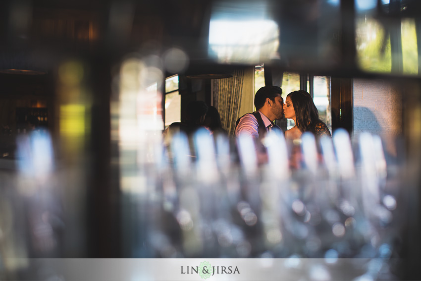 05-romantic-engagement-photos