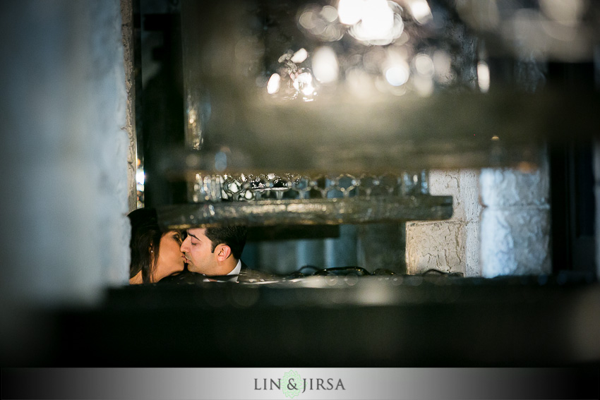 08-fun-engagement-photos