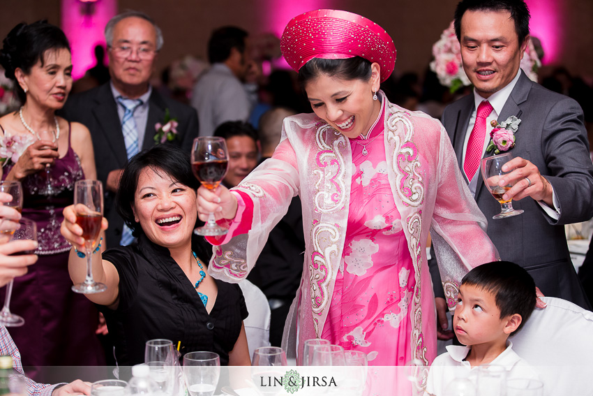 27-crowne-plaza-resort-anaheim-garden-grove-wedding-photographer