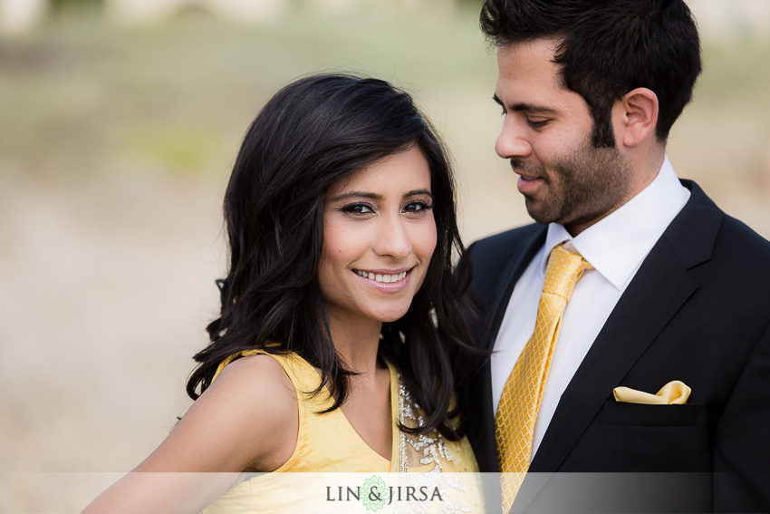01-romantic-engagement-photos