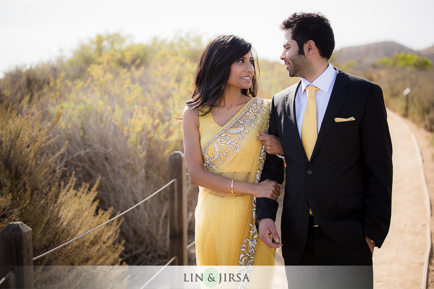 03-romantic-engagement-photos