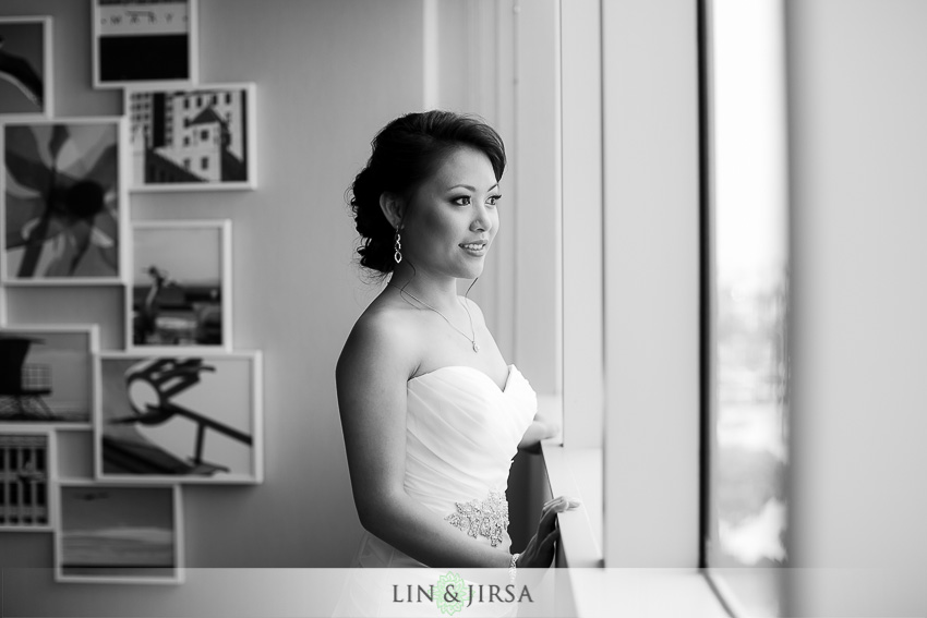05-the-villa-westminster-wedding-photographer-wedding-bouquet