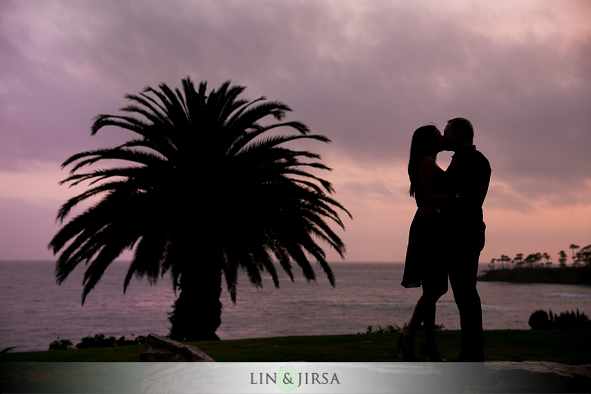06-sunset-engagement-beach-photos