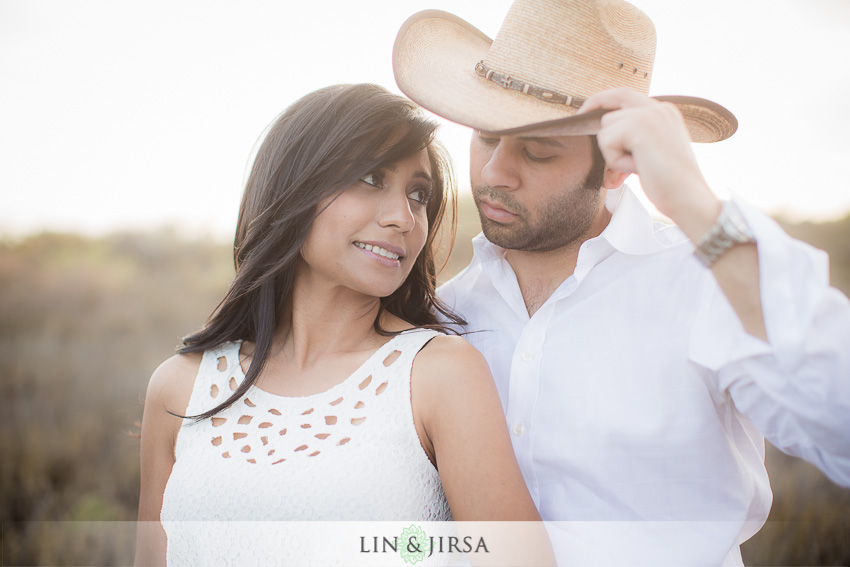 08-romantic-engagement-photos