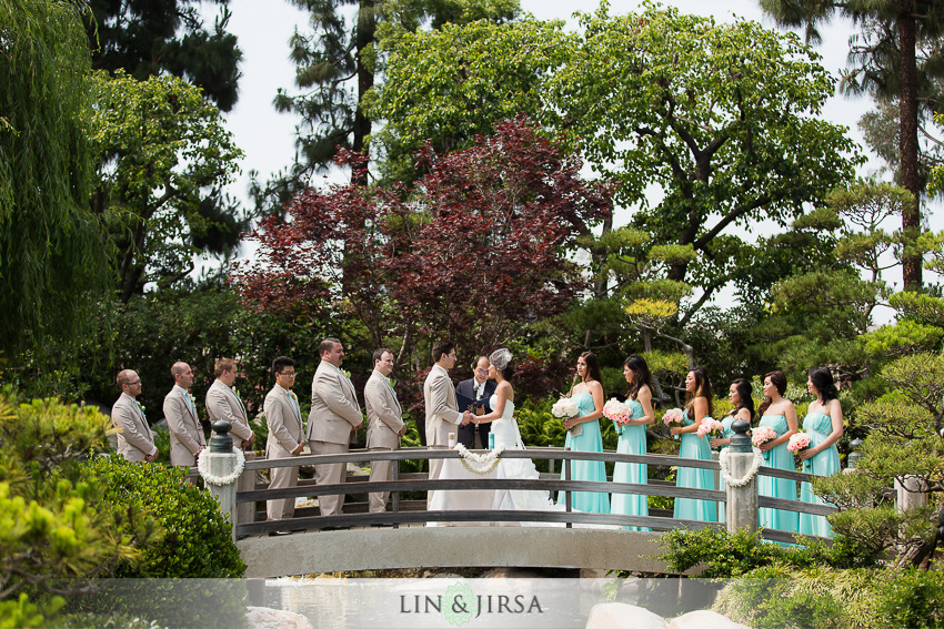 10-the-villa-westminster-wedding-photographer-wedding-bouquet