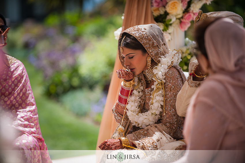 16-ritz-carlton-laguna-niguel-indian-wedding-photographer-mandap
