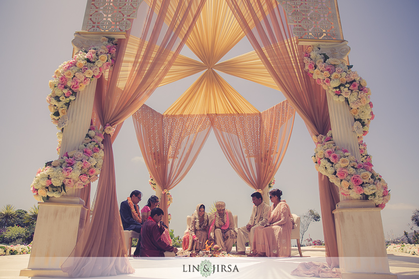 18-ritz-carlton-laguna-niguel-indian-wedding-photographer-mandap