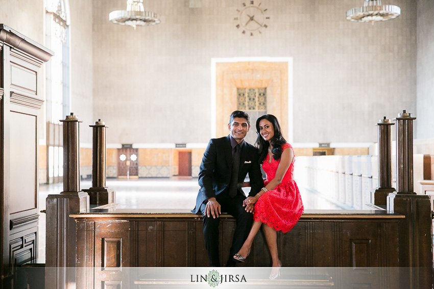 04-union-station-los-angeles-engagement-photographer