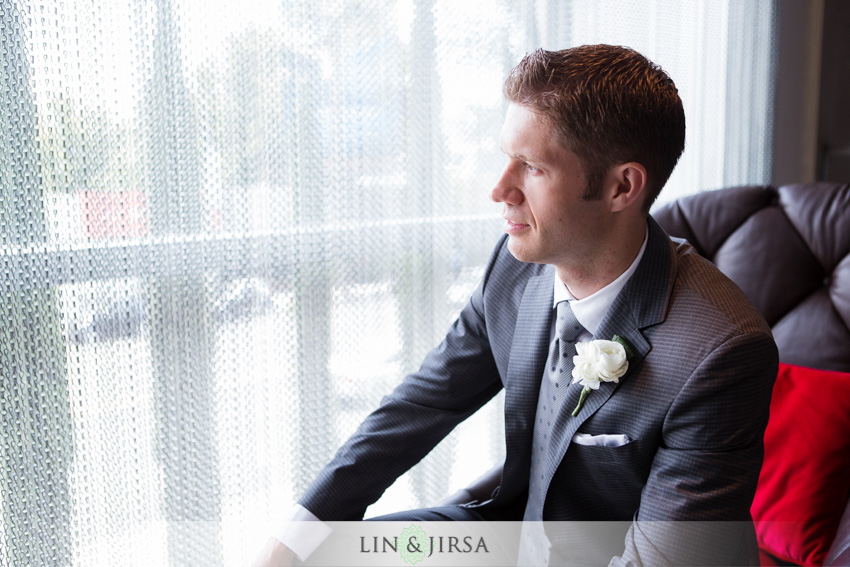 06-the-london-west-hollywood-hotel-wedding-photographer-groom-potrait