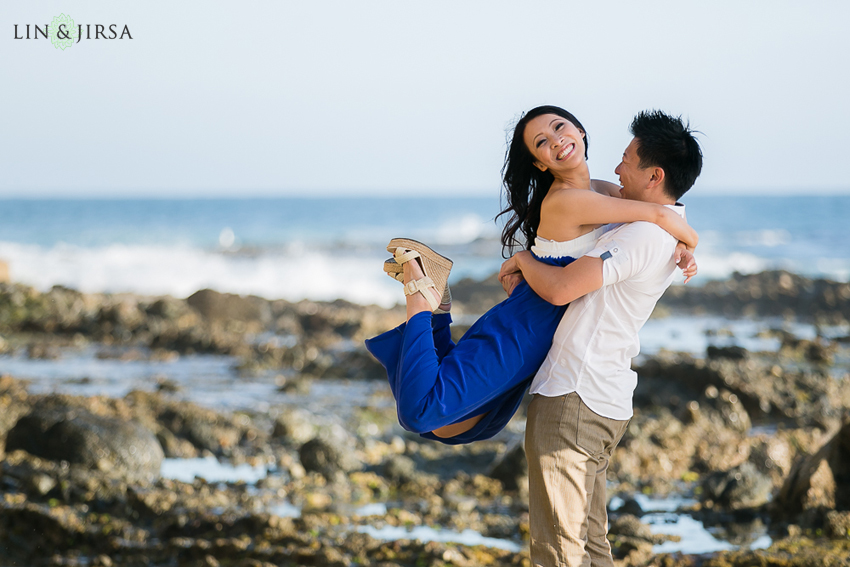 06-beautiful-beach-engagement-sunset-photos
