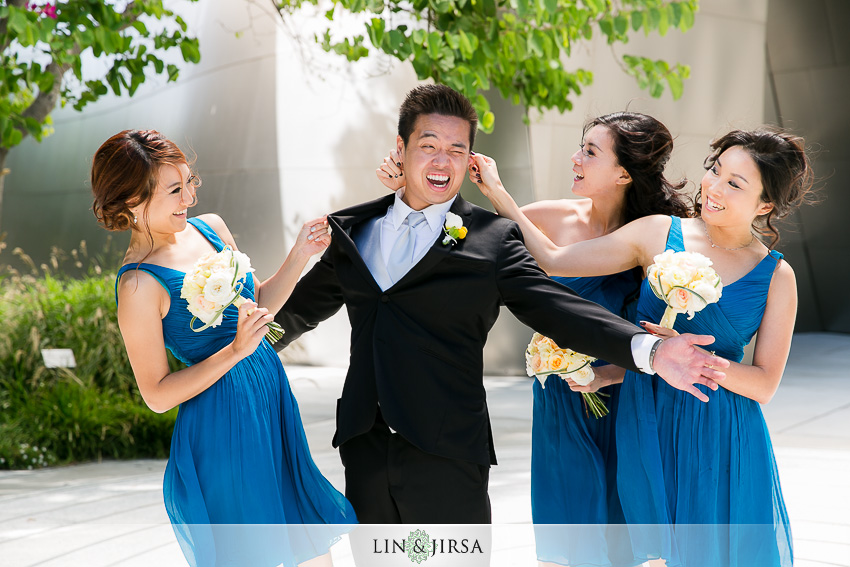 15-walt-disney-concert-hall-los-angeles-wedding-photographer-groom-and-bridesmaids