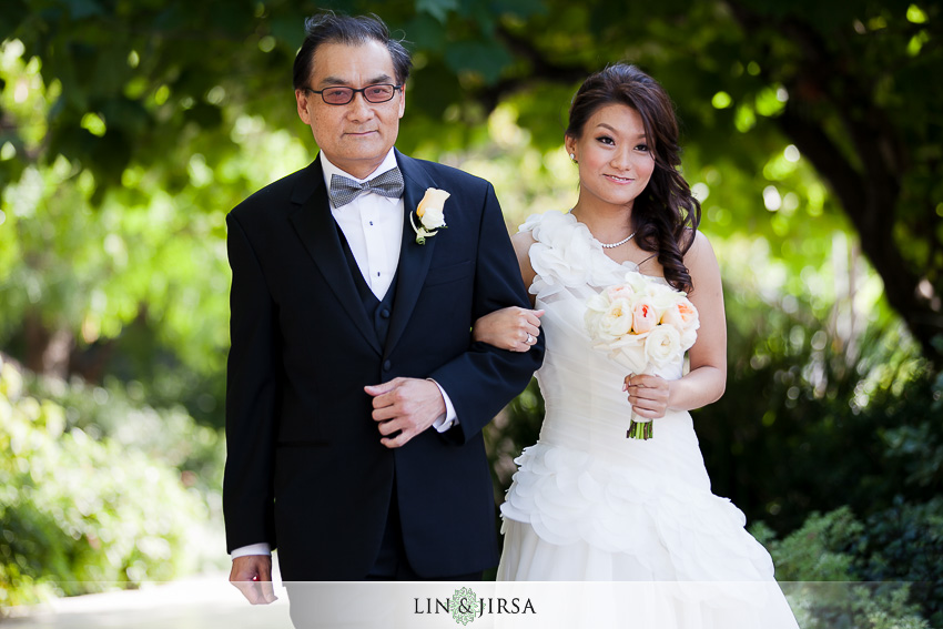 16-walt-disney-concert-hall-los-angeles-wedding-photographer-bride-walking-down-aisle