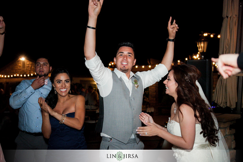 29-serendipity-garden-oak-glen-wedding-photographer