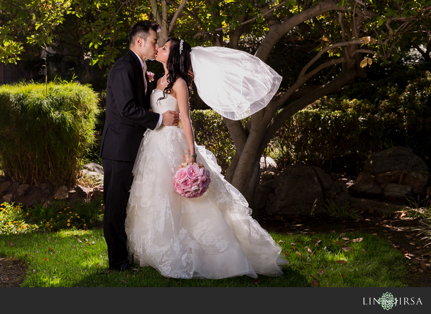 06-the-langham-huntington-pasadena-wedding-photography-bride-and-groom-portraits