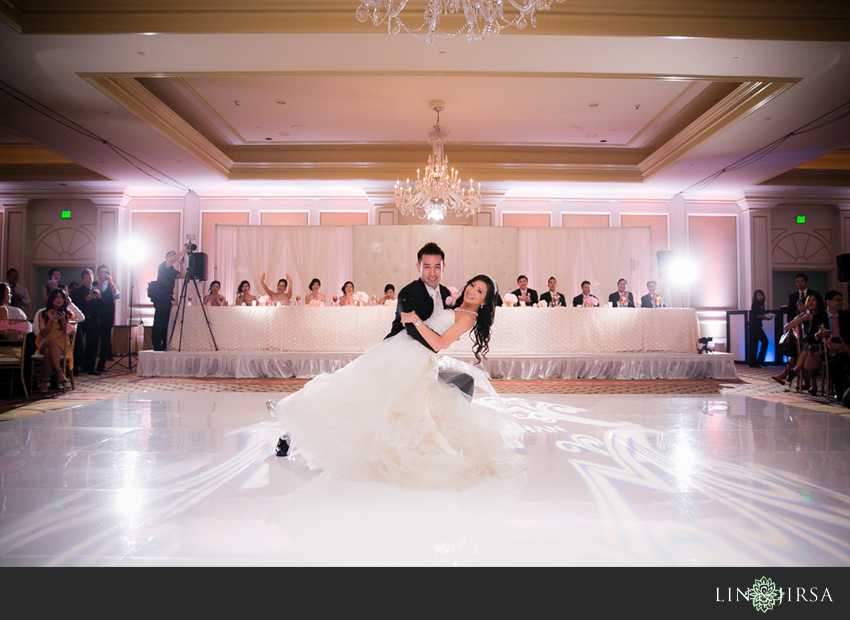 21-the-langham-huntington-pasadena-wedding-photography-first-dance