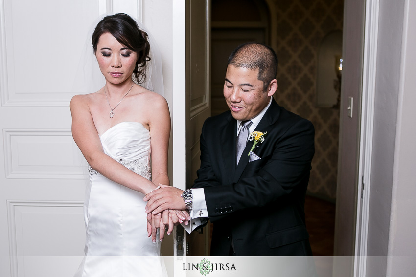 06-redondo-beach-historical-library-wedding-photographer