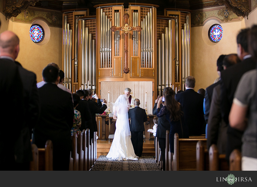 07-redondo-beach-historical-library-wedding-photographer
