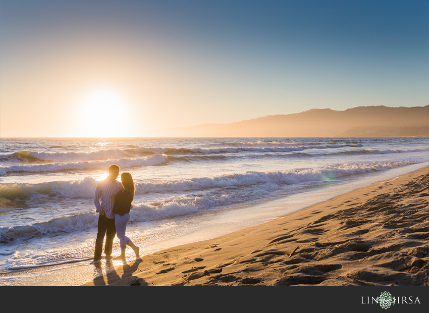 07-santa-monica-engagement-photography